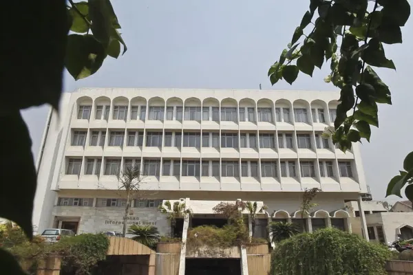 Hotel Mohan International